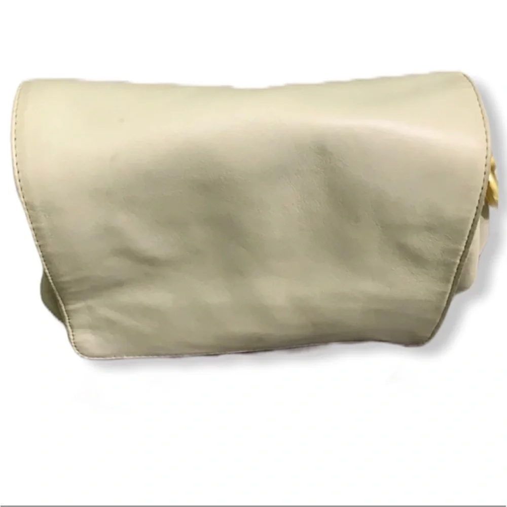 Perlina New York Vintage leather flap shoulder bag adjustable strap off-white